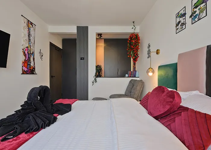 Cityview Full Kitchen 2 Bedroom Ac 布加勒斯特