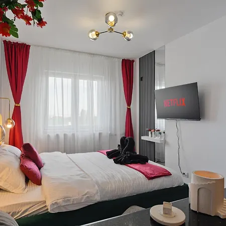 Apartment Cityview Full Kitchen 2 Bedroom Ac Free Public Parking *