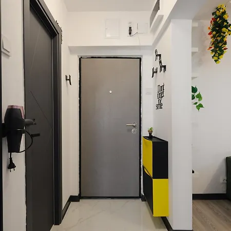 Apartment Cityview Full Kitchen 2 Bedroom Ac Free Public Parking Bucharest