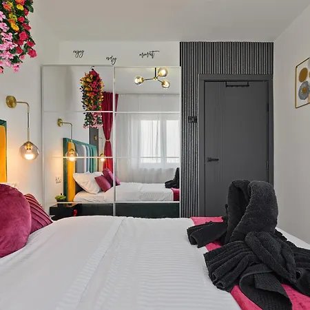 Cityview Full Kitchen 2 Bedroom Ac Free Public Parking 부쿠레슈티