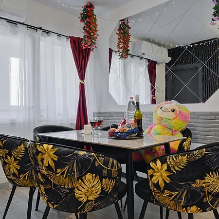 Cityview Full Kitchen 2 Bedroom Ac Free Public Parking * 부쿠레슈티